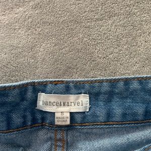 Super cute jean shorts!